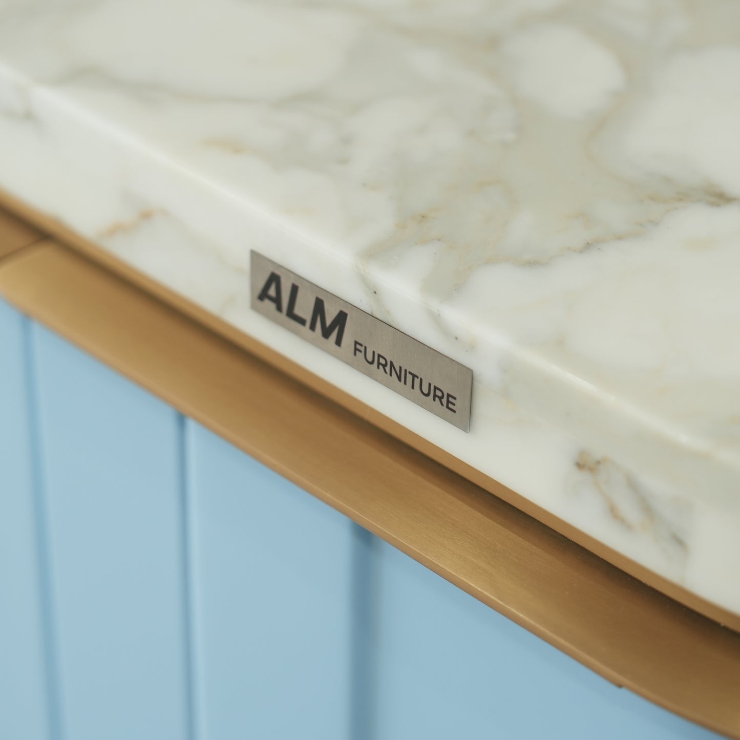 ALM FURNITURE TV Stand