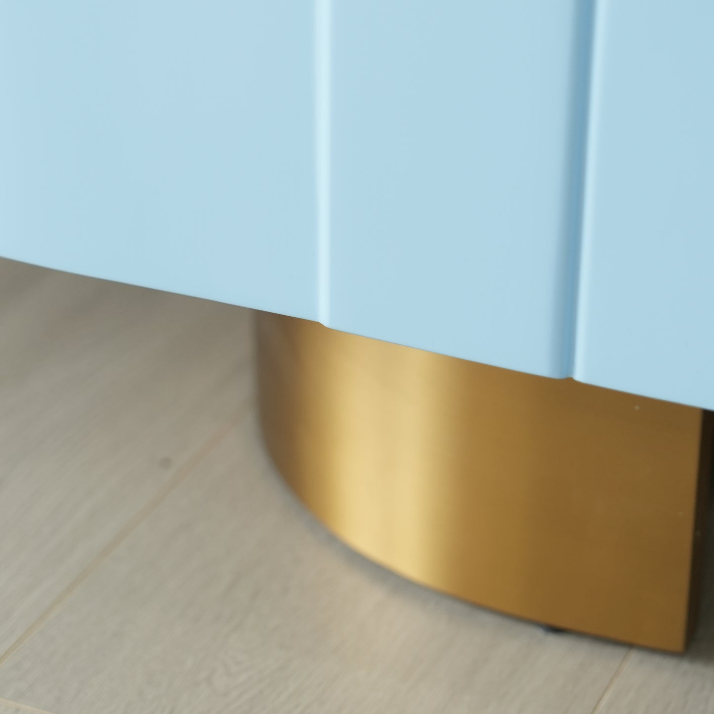 ALM FURNITURE TV Stand
